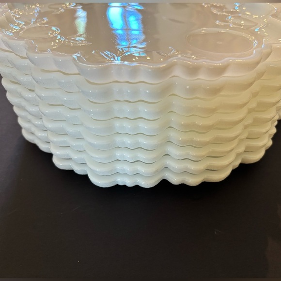 Vintage Hazel Atlas Opaque Milk Glass Tree of Life Plates & Cups 16 pieces - Picture 10 of 10